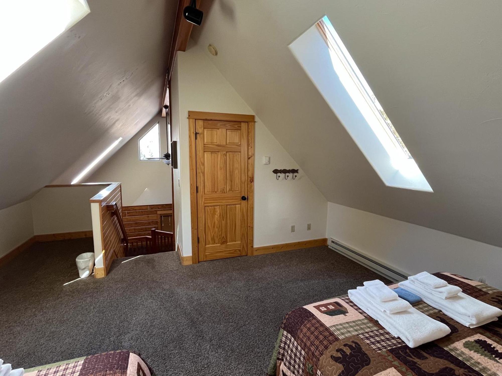 Cabin 28 Almont ภายนอก รูปภาพ