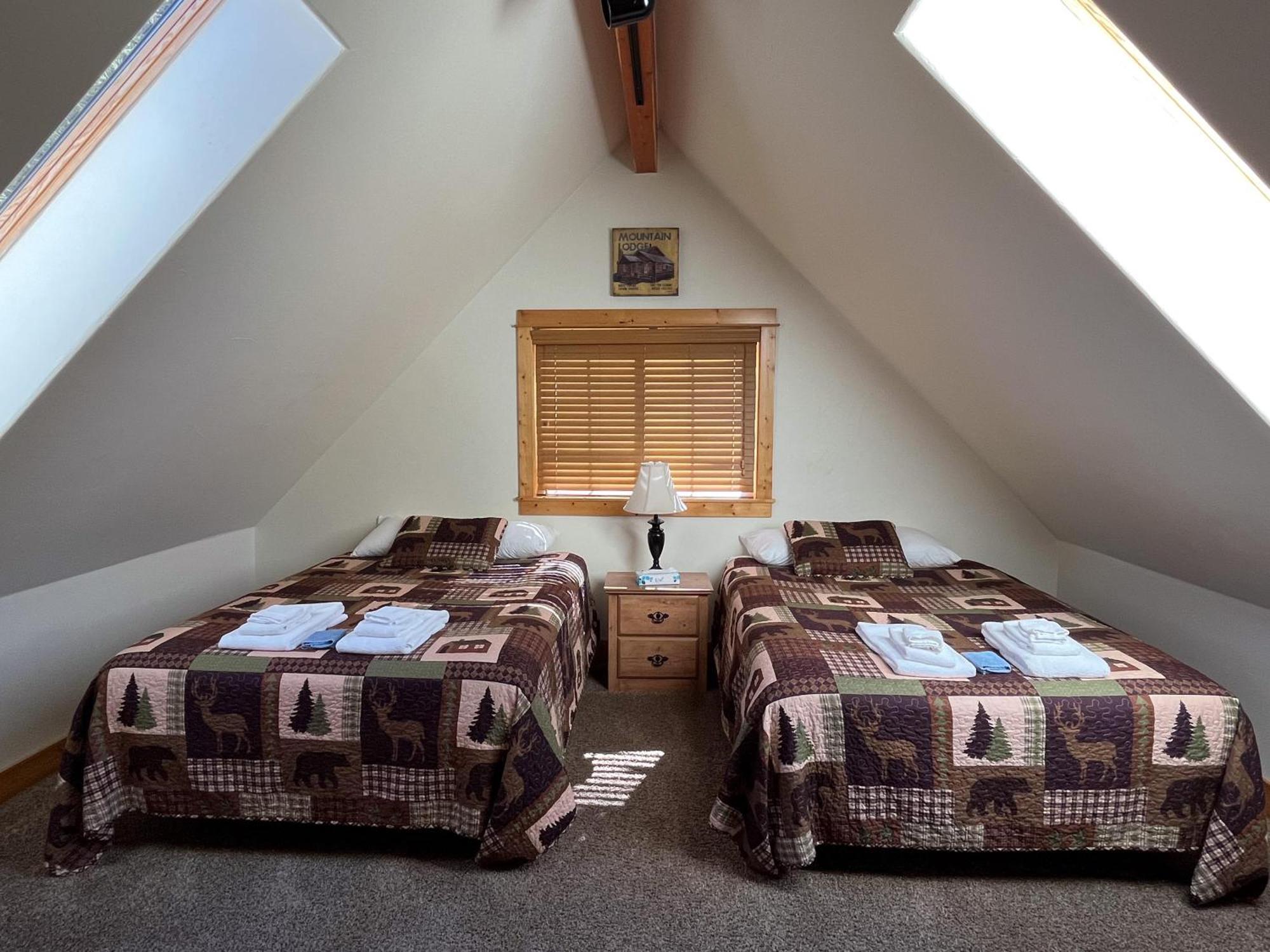 Cabin 28 Almont ภายนอก รูปภาพ